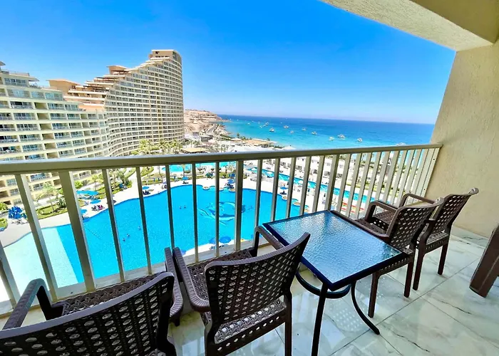 Porto Sokhna Pyramids For Familis Chalet Ain Suchna