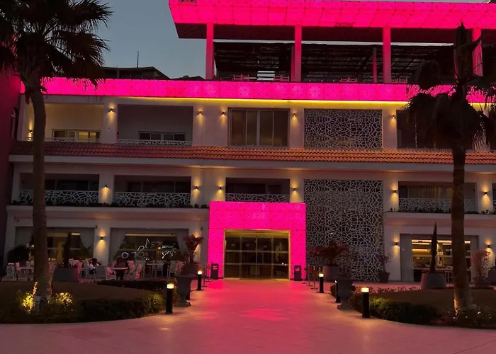 Porto Sokhna Pyramids For Familis Chalet